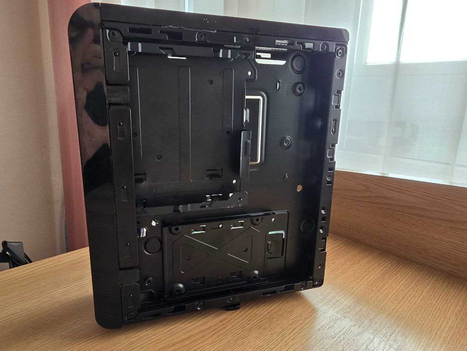 Продам корпус Mini-ITX GameMax ST-103-2U3 + блок живлення 300W