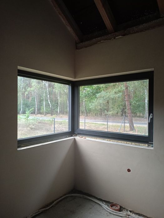 Tynki, maszynowe gipsowe oraz cementowo-wapienne gładzie natryskowe