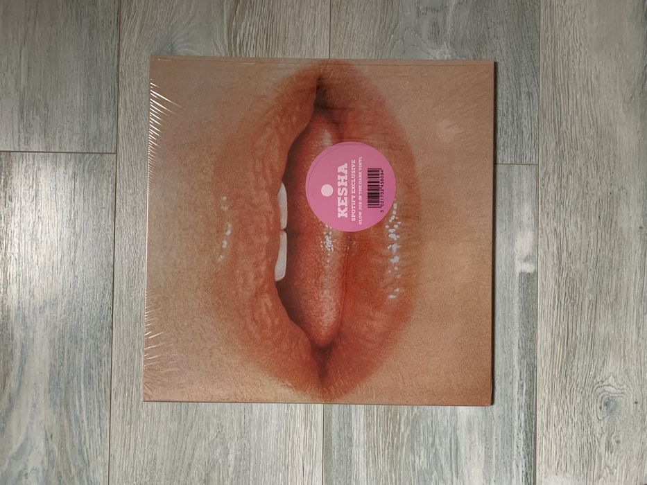 Kesha . Glow Job In The Dark Vinil