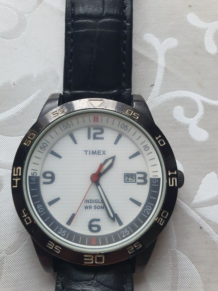 Zegarek męski Timex.