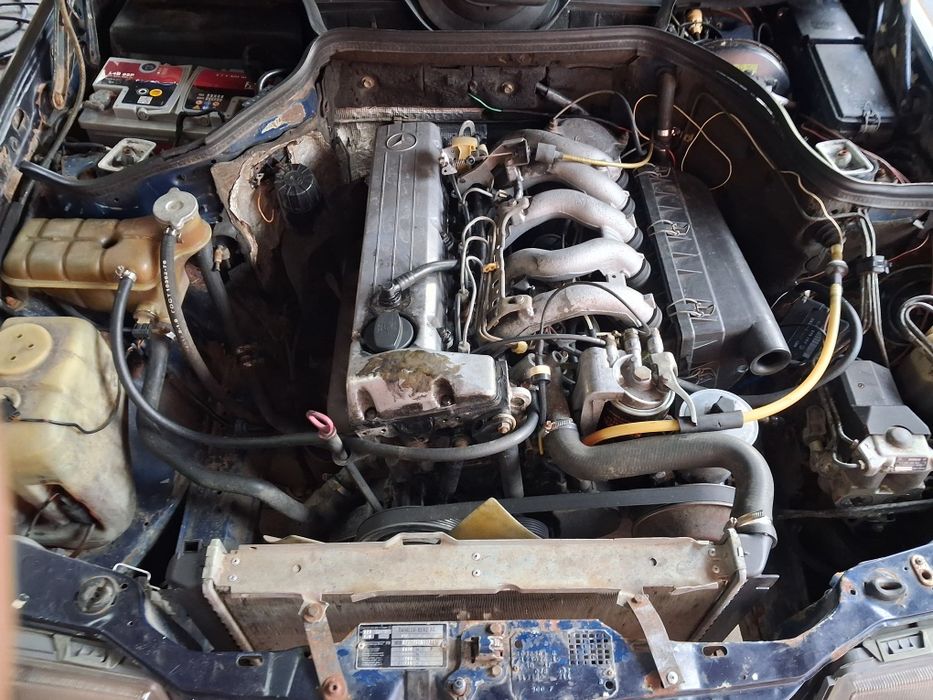 W124 на ходу 2.5 дизель