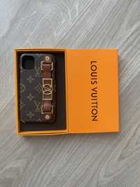 Etui na Iphone 11 Louis Vuitton brąz złoto logowane mega jakosc