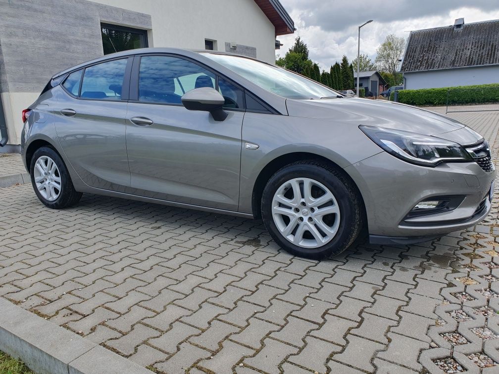 *OPEL ASTRA K 1.4TURBO *Ledy*100%Oryginal*Serwis*Mały Przebieg *