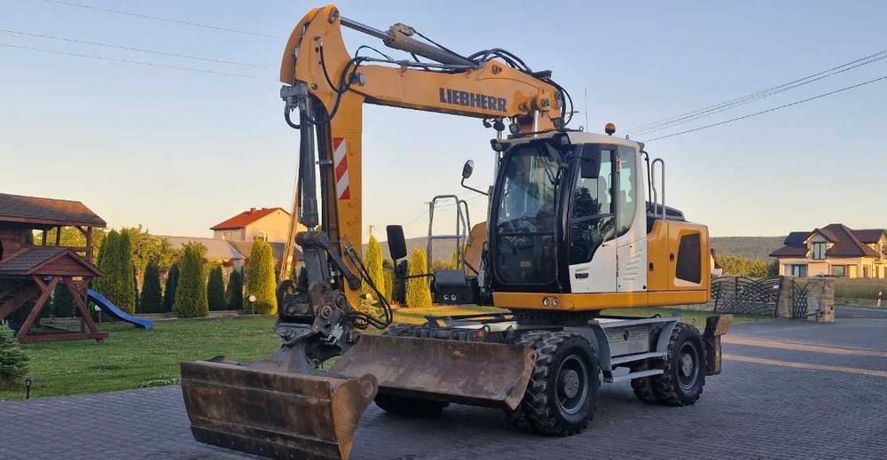 koparki obrotowe, koparko ładowarki, Roboty ziemne,  Wyburzenia Poznań