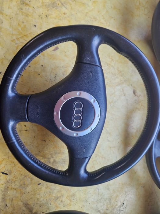Kierownica Audi A4 B5 A3 8L A6 C5 8N0.419.091