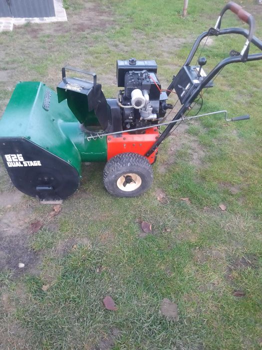 odśnieżarka spalinowa