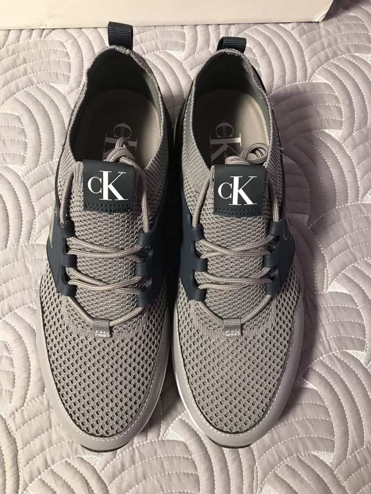 Продам чоловічі кросівки Calvin Klein