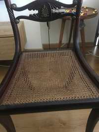 Cadeira muito antiga em pau santo e palhinha
