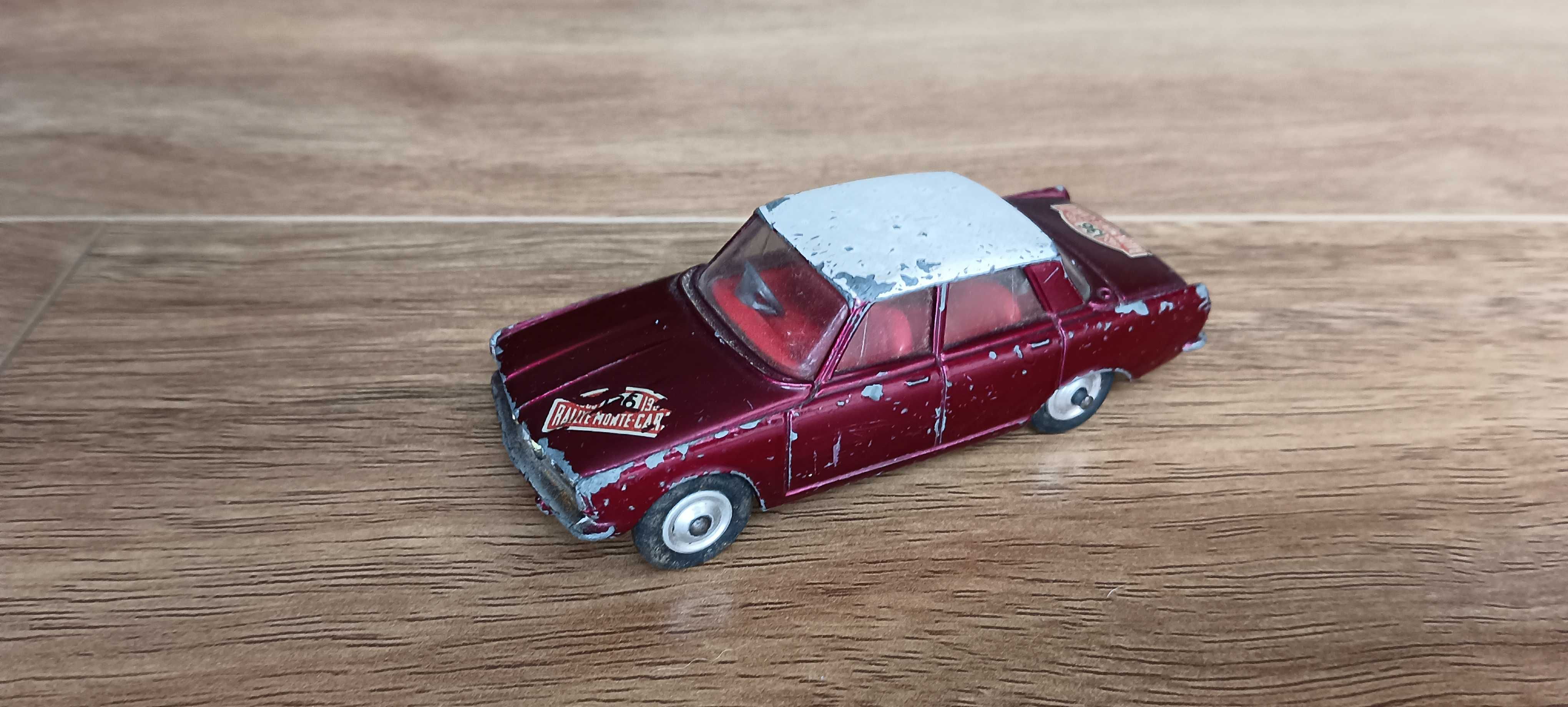 Rover 2000 Rallye Monte Carlo Ref #332 Corgi Toys