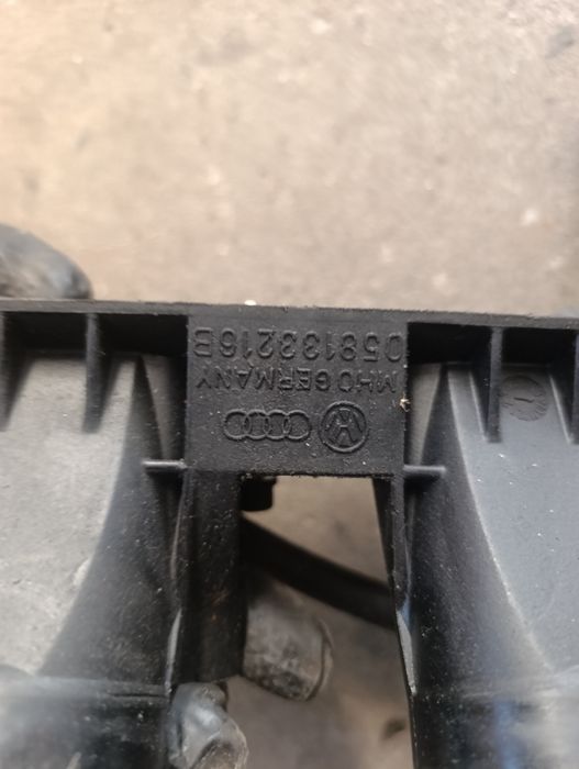 Króciec ssący przepustnicy volkswagen passat B5 audi a4 b5 benzyna