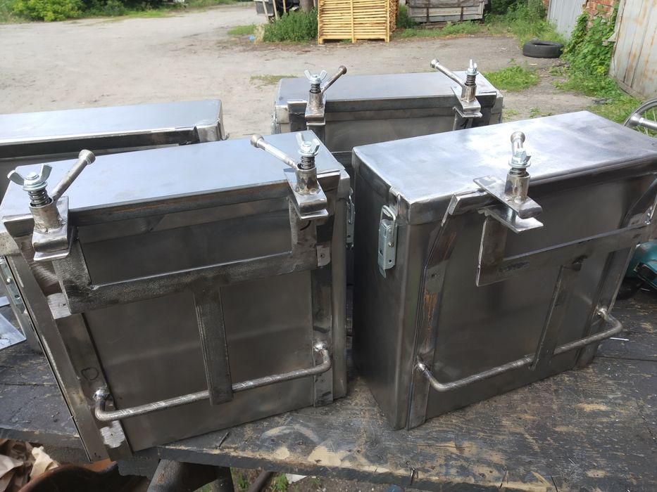 Продам ящики для інструментів мотоцикла м72,к750,