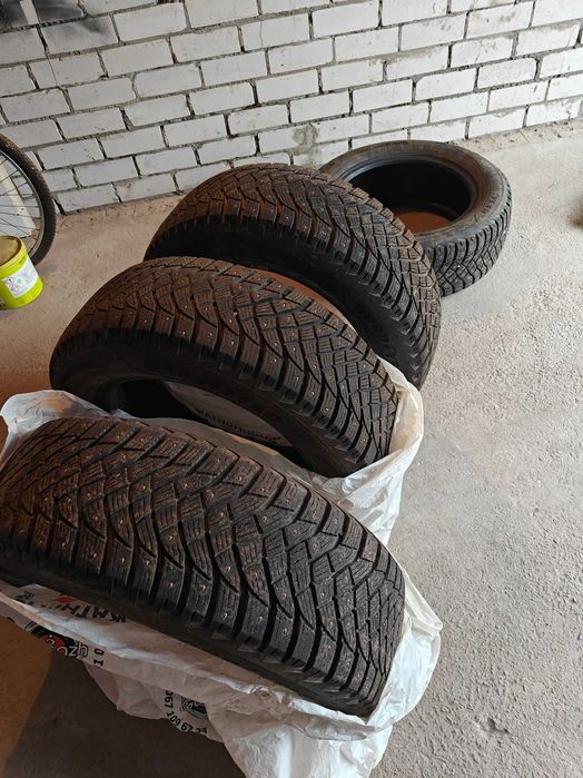 Шини GoodYear UltraGrip Arctic 2 SUV 235/60 R18 107T шип Германія