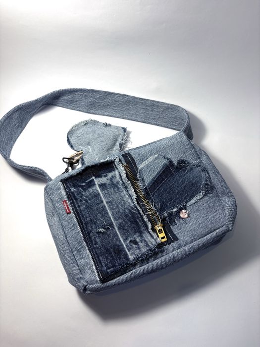 Сумка багет levi’s shoulder bag