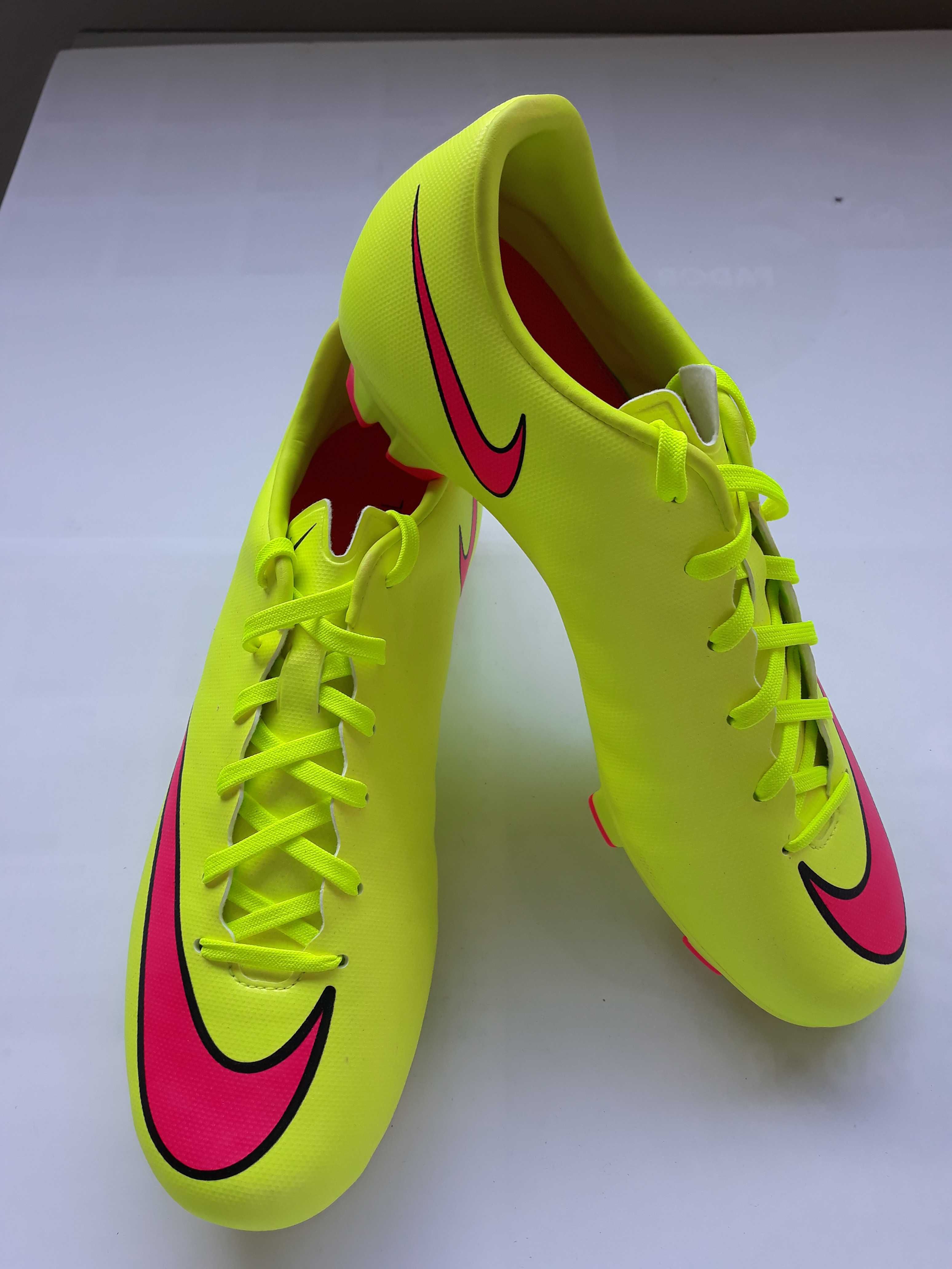 Nike Mercurial Victory FG - para o número 40,5