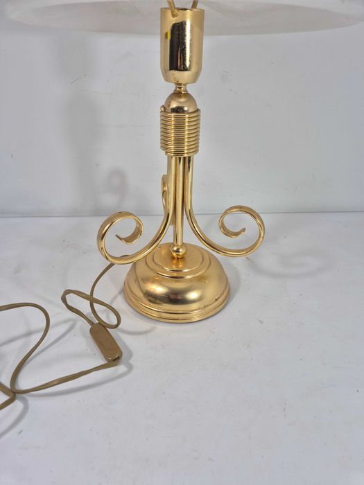 mosiężna lampa w stylu retro/vintage