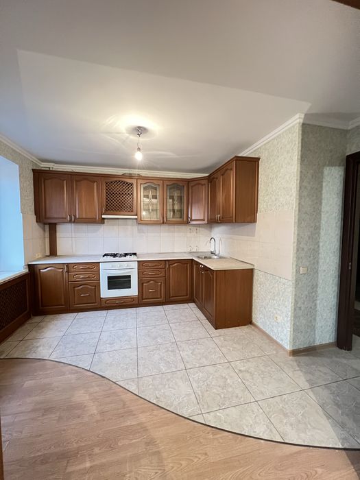 В Продажу 4 к к з євроремонтом на Шосейній