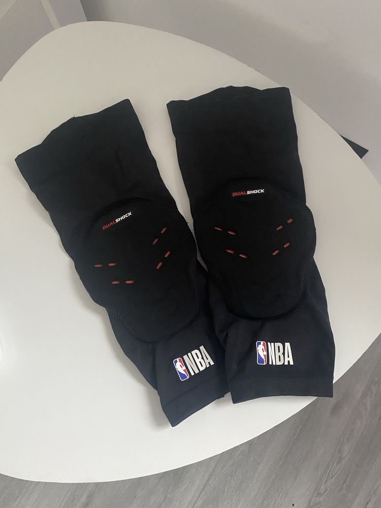 nakolanniki - koszykarskie ochraniacze na kolana NBA