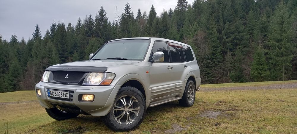 Педжеро вагон 2001р.3.5бенз