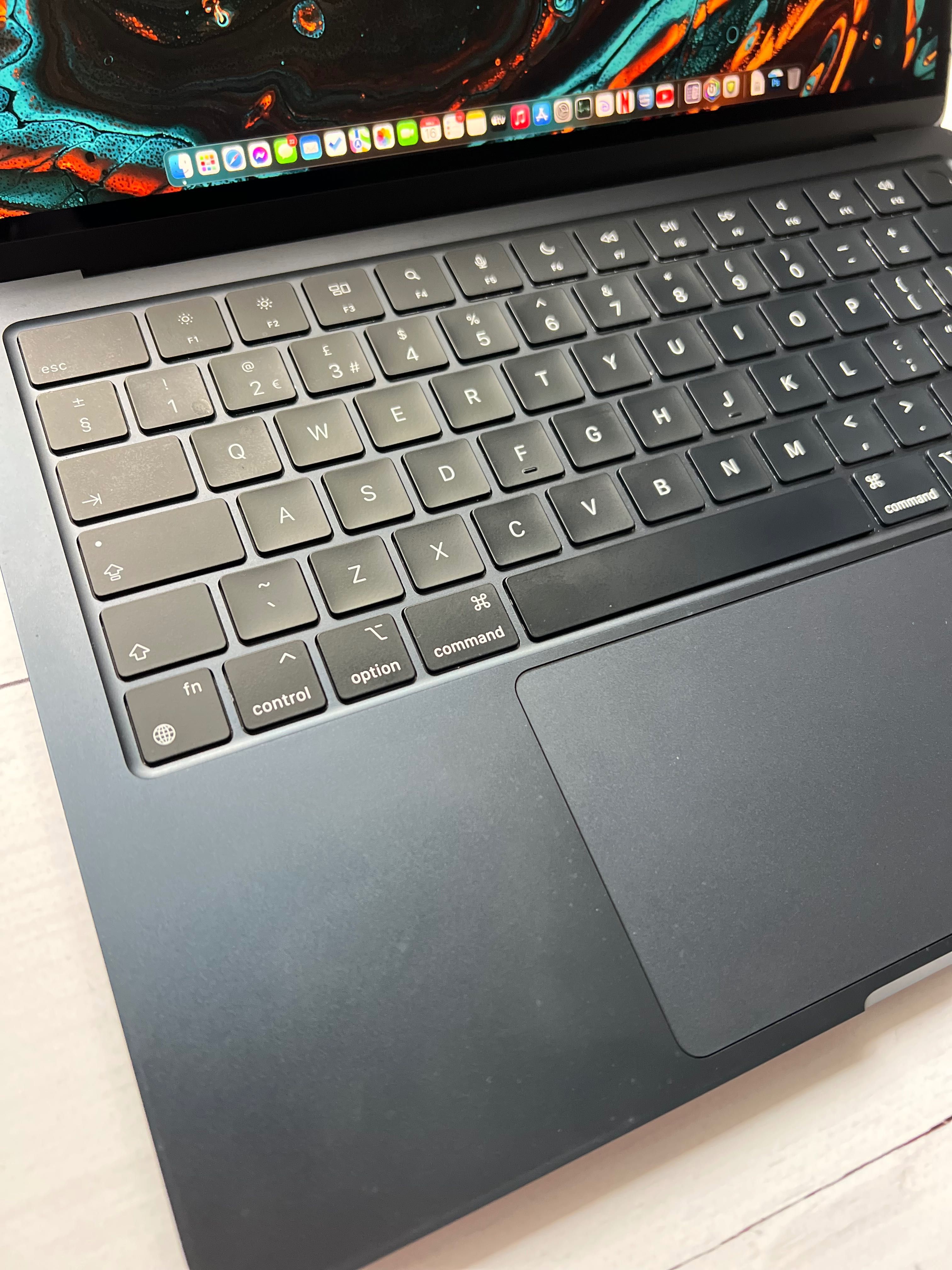Apple Macbook Air M2 8GB/256GB kolor Midnight