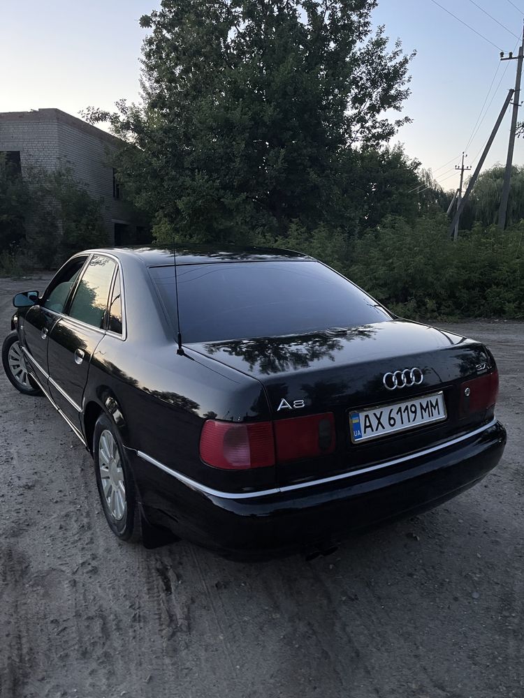 Audi A8 Quattro ІДЕАЛ