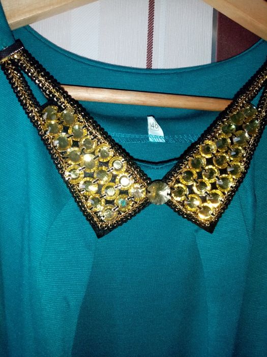 Плаття жіноче в гарному стані