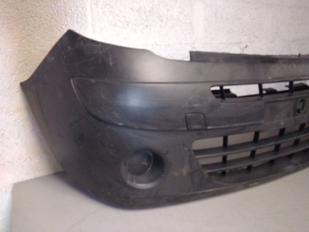 Vendo Para-choque de frente Renault Cangoo ano 2006/13