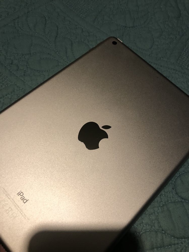 iPad 6a Geração 32GB