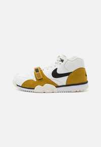 Buty nike air trainer 1 r.44 Sneakersy