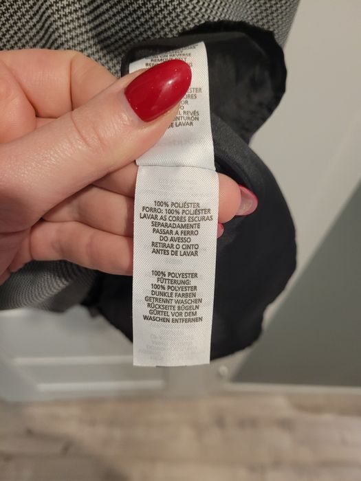 Sukienka z baskinką