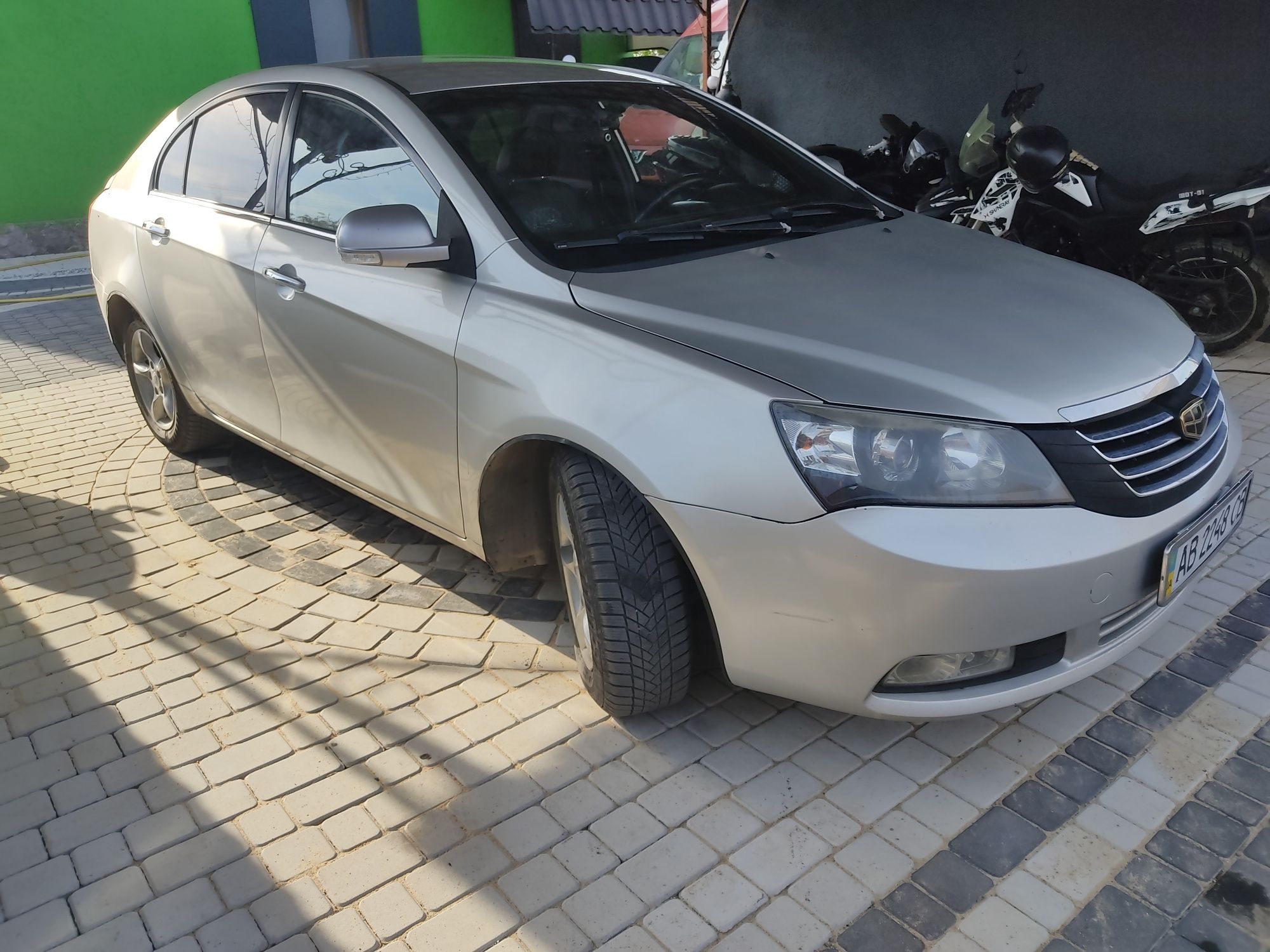 Geely Emgrand EC7