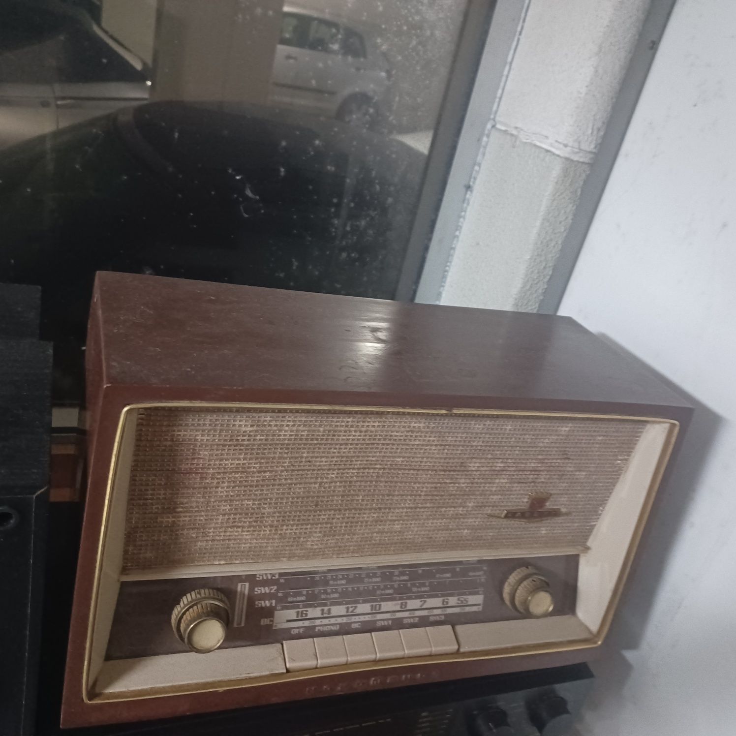 Radio antigo Normende Kadett