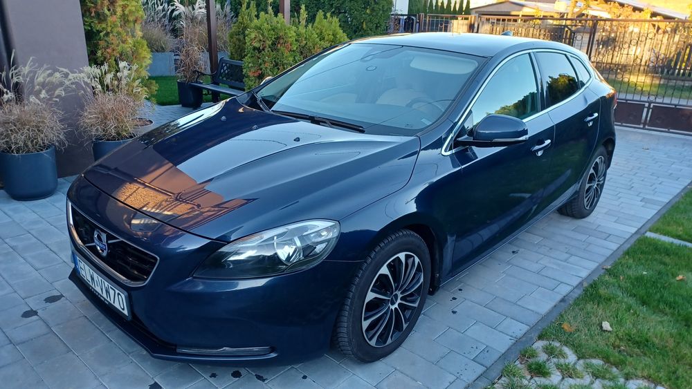 Sprzedam Volvo V40 rok prod. 2013