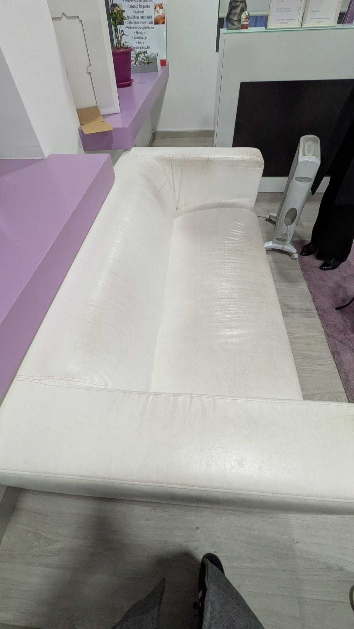 Sofá de 2 lugares com cama, do IKEA
