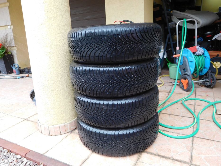 205/60R16 wielosezonowe opony Navigator 3