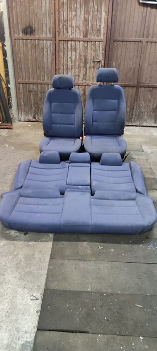 Audi A4 B5 Kombi Lift Cały Zestaw Fotele Grzane Przód. Kolor Niebieski