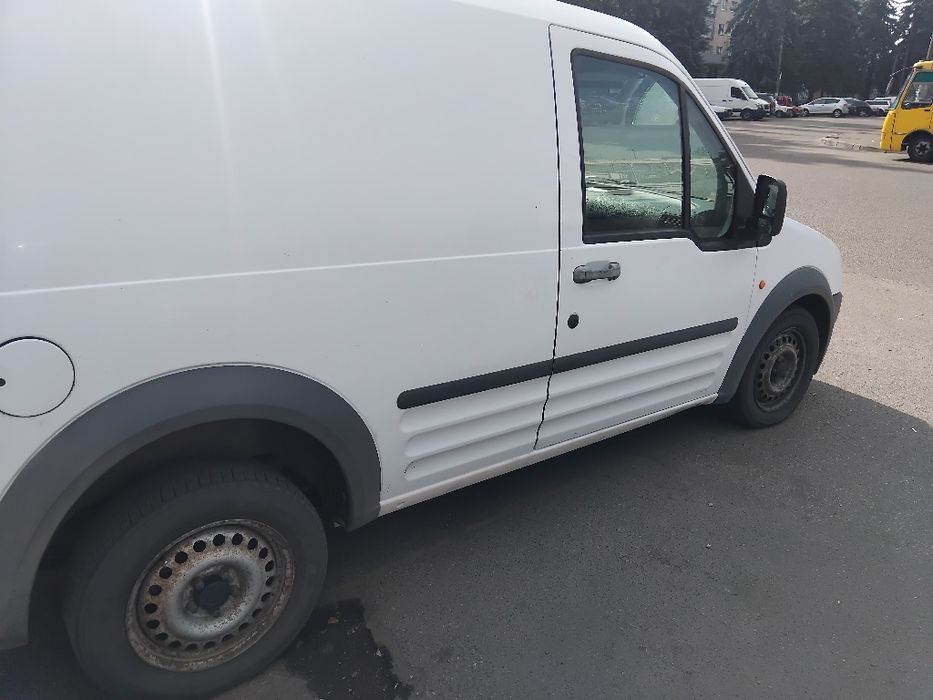 Продам форд транзіт конект 1.8 тдсі  в робочому стані.