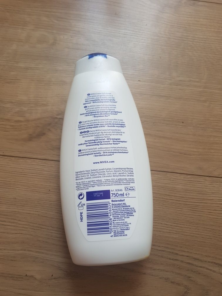 Nowy kremowy żel pod prysznic Nivea Creme Soft 750 ml