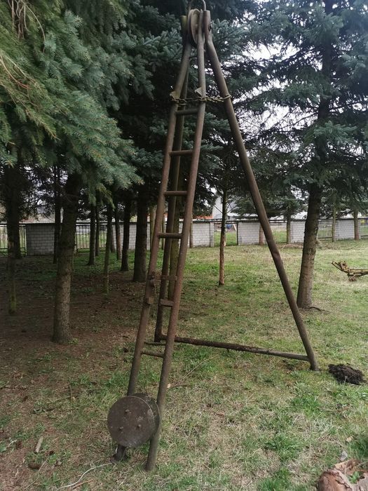 Sprzedam trójnóg, stojak,
