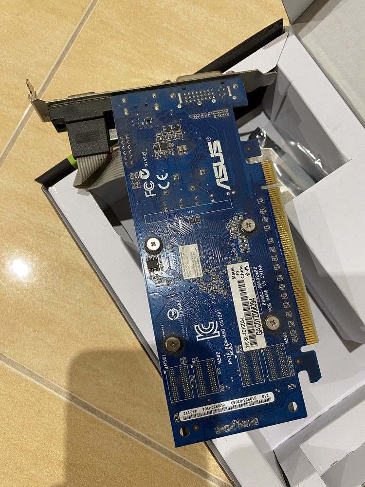 Placa gráfica asus gt710