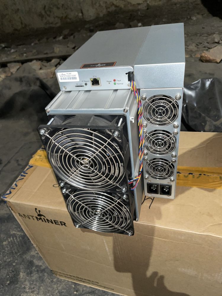 Asic Antminer S19 б/у