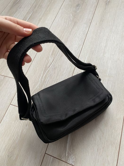 Стильна чорна сумка