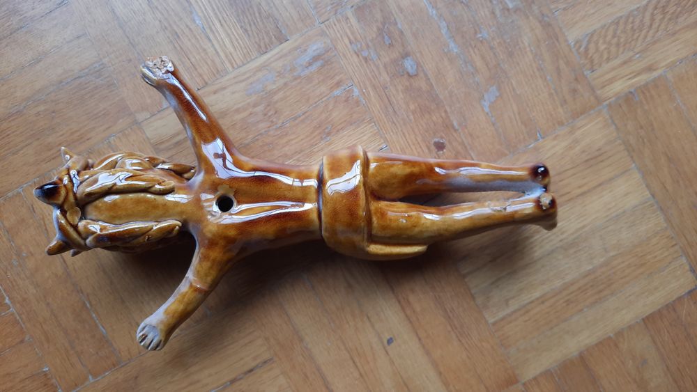 Cristo em barro vidrado Júlia Ramalho