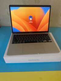 Macbook Pro 13 2020рік  i5/8/256