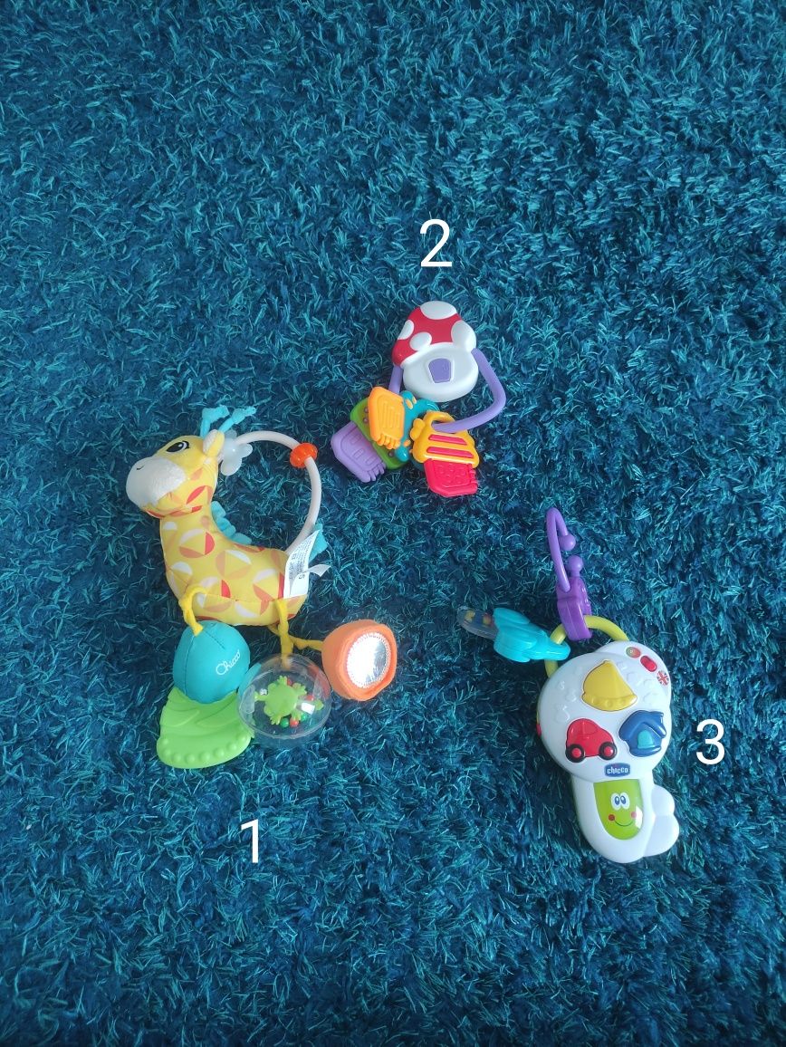 Brinquedos para bebe com som - como novos