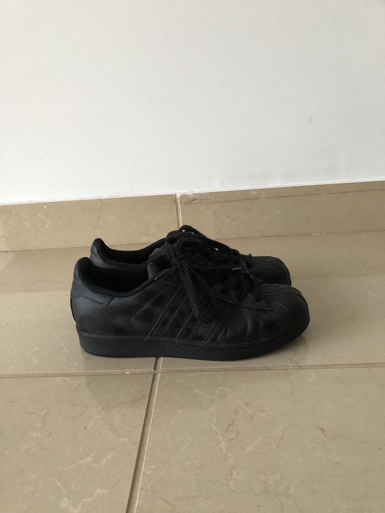 Ténis Adidas Superstar