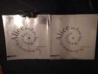 Livros "Alice no país das maravilhas"
