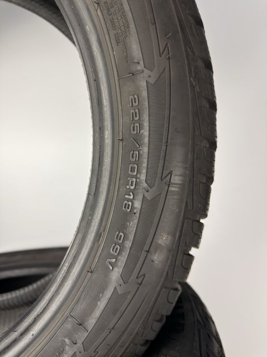 Шини 4шт. R18 225/50 (99V) GoodYear 2018 5,4-8мм зимова резина
