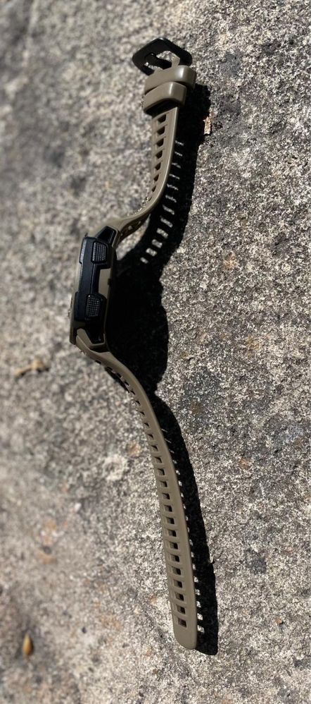 Garmin Instinct Version Tactical Coyote Brown
