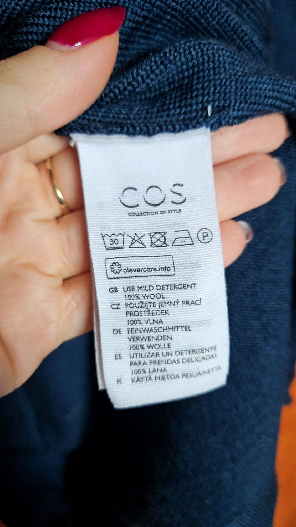Sukienka wełniana dzianinowa COS jesienna basic
