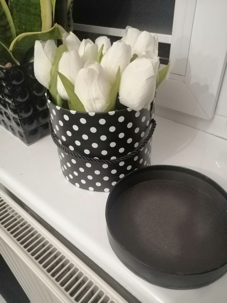 Flower box z tulipanami